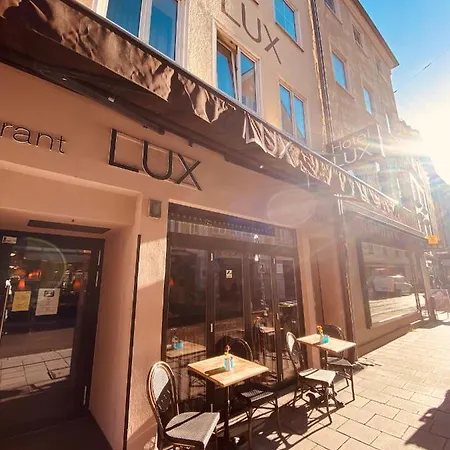 Lux Hotel