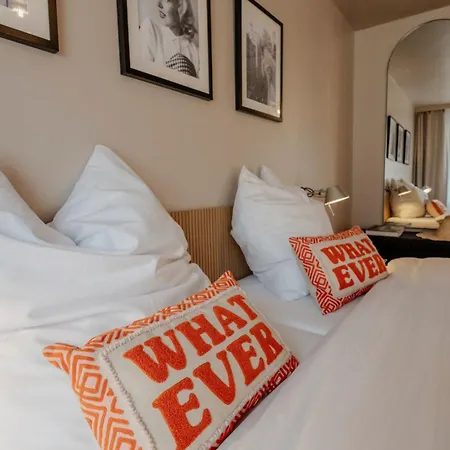 Lux Hotel