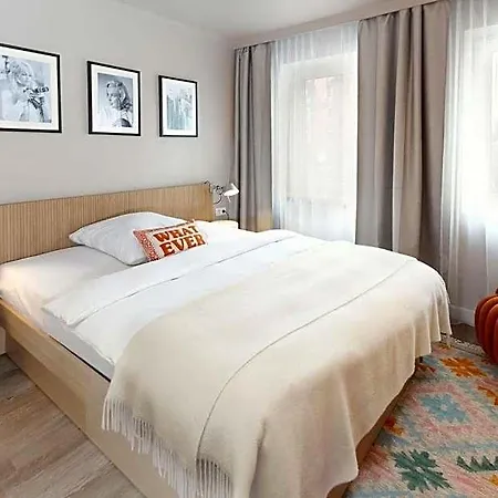 Lux Hotel 3*