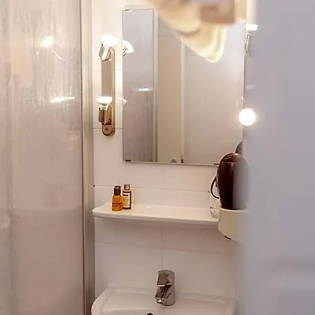 فندق لوكس 3*